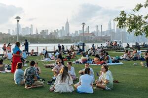 Los mejores sitios para protegerse de la ola de calor en Nueva York, según la inteligencia artificial