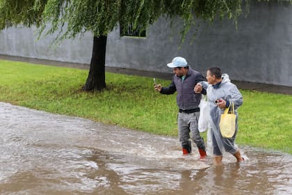 La zona de calle 73 y 140, inundada en la ciudad de La Plata