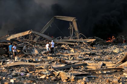 La zona de la explosión en el puerto de Beirut, en el Líbano