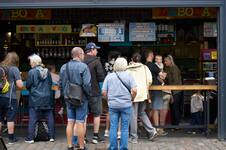 El rincón de sabores argentinos que un neozelandés fan de Maradona abrió en el mejor mercado de Dinamarca
