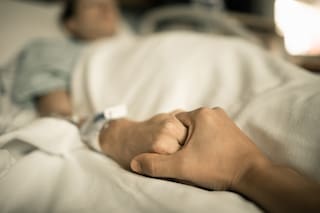 La ANMAT detectó fallas de producción en suero para pacientes internados y clausuró un laboratorio