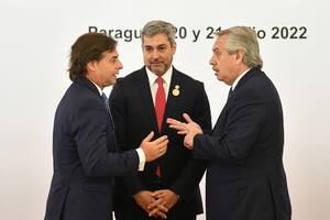 Alberto Fernández le pidió a Uruguay “no buscar soluciones individuales” y Lacalle le respondió