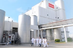 Advierten que hace seis meses los empleados de una empresa láctea no cobran