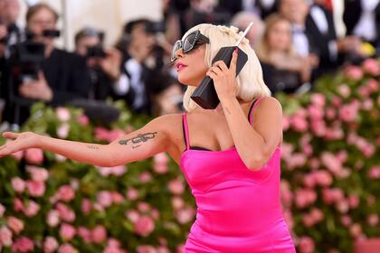 El tercero de los outfits que lució Lady Gaga