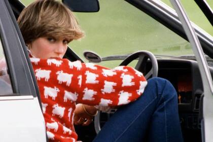 "Lady Di descansa en su hogar, donde pasós sus años más felices"