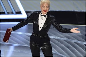 El look clásico de Lady Gaga que le puso brillo a los Oscar y despertó elogios