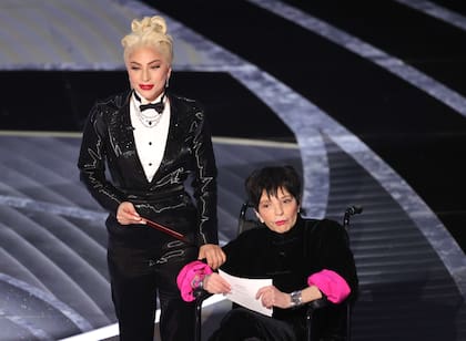 Lady Gaga presentó junto a Liza Minelli al ganador de la Mejor película en los Oscar 2022 (Foto: Neilson Barnard)