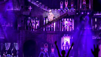 Lady Gaga y el castillo de una princesa gótica