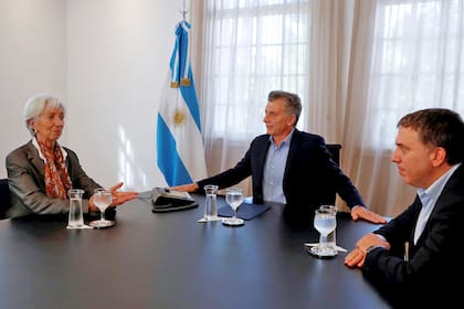 Christine Lagarde, entonces directora gerenta del FMI, junto con Mauricio Macri y su Ministro de Hacienda, Nicolás Dujovne, en Olivos.