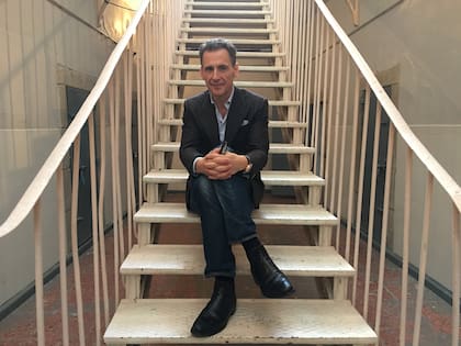 Lagercrantz, en un hábitat que reproduce el lugar donde ubica a su heroína en El hombre que perseguía a su sombra