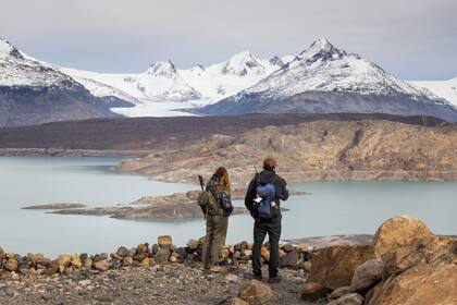 Lago Guillermo y glaciar Bertacchi desde el mirador de la estancia.
