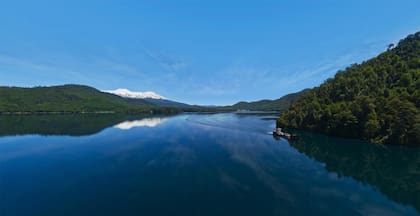 Lago Pirehueico, Chile.
Gentileza Reserva Biológica Huilo- Huilo.