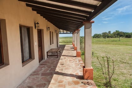 Laguna Iberá tiene cinco habitaciones y es atendida por Leslie y Valeria Cook.