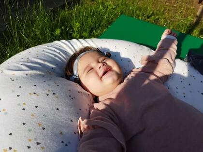 Laia no alcanzaba los hitos que suelen cumplir los bebés, como girarse sobre sí misma o sostener su cabeza.