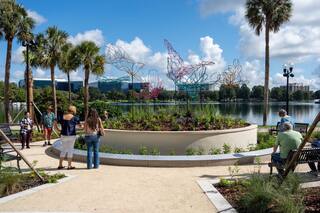 Cisnes, lagos y mansiones históricas: así es Lake Eola Heights, la joya oculta en el corazón de Orlando