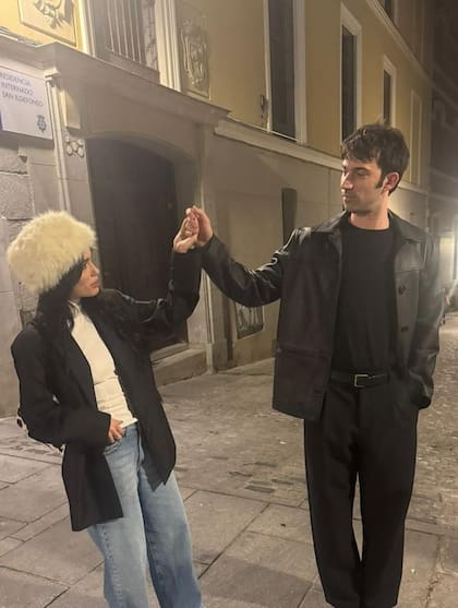 Lali Espósito compartió postales con Pedro durante su gira (Foto: Instagram @lali)