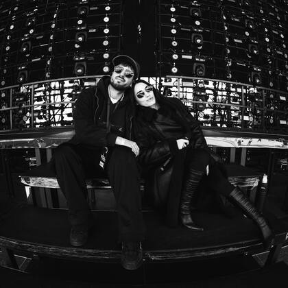 Lali junto a Lautaro Espósito, su primo y director artístico