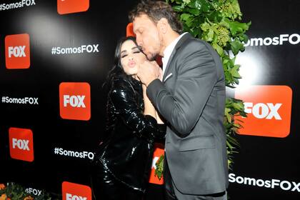 Lali y Nico, felices de volver a verse