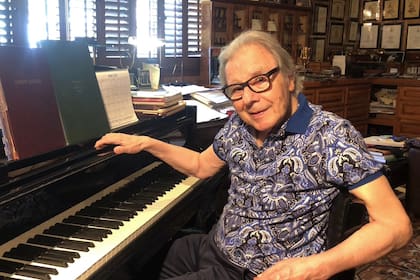 Lalo Schifrin en su casa de Beverly Hills, durante una de sus últimas charlas con LA NACION