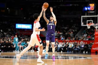 LaMelo Ball anota 10 triples y 37 puntos en paliza de Hornets ante Wizards