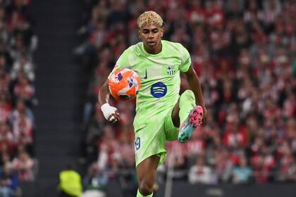 Lamine Yamal, del Barcelona, deslumbró con su fútbol a sus apenas 17 años