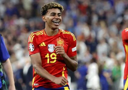 Lamine Yamal fue subcampeón de la Nations League con España en una temporada de ensueño con apenas 17 años