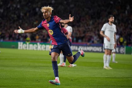 Lamine Yamal uno de los artilleros de Barcelona (AP Foto/Emilio Morenatti)