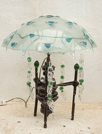 Lámpara de Gennaro Pepe, que asegura: “El vidrio está de moda y es tendencia”
