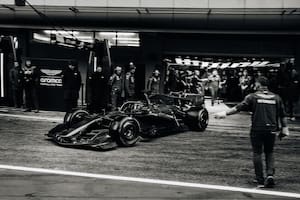 Aston Martin tuvo un arranque tardío y con poco rodaje, pero con el sello inconfundible de Newey