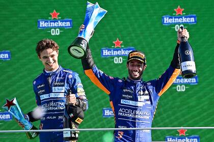 Lando Norris y Daniel Ricciardo, la fórmula de pilotos de McLaren acumulan 33 grandes premios en la escudería de Woking; el británico aventaja por amplio margen al australiano en las pruebas de clasificación y en carreras