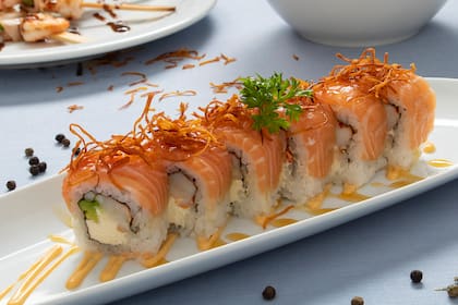 Langostinos para el sushi, por fuera o por dentro del roll