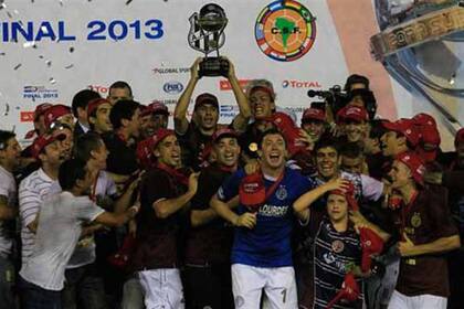 Lanús comienza a defender el título