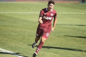 Lanús se tomó revancha de Defensa, le ganó 2-1 y frustró el debut de Beccacece