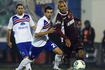Lanús y Tigre, en acción