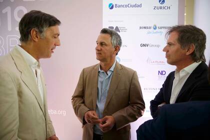 Facundo Gómez Minujín, Fernán Saguier y Alec Oxenford