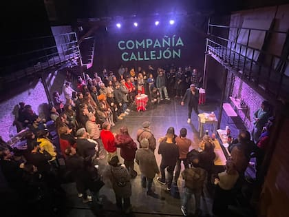 Lanzamiento de la Compañía Callejón