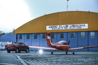 Lanzamiento de la nueva RAM Dakota en el Aero Club de Ushuaia.