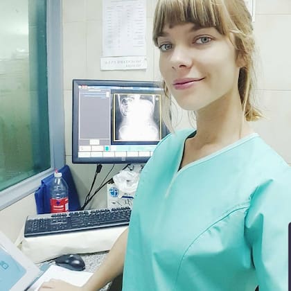 Laprida se recibió de Radióloga y trabajó en el hospital hasta que finalmente y por cuestiones de tiempos decidió dedicarse de lleno a la actuación