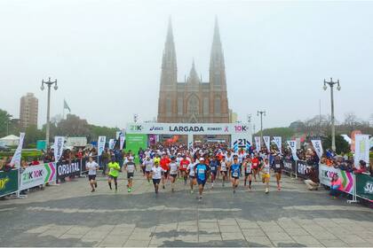 Largada de los 21K de La Plata 2015