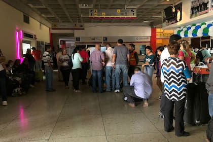 Largas esperas en el aeropuerto de Barquisimeto