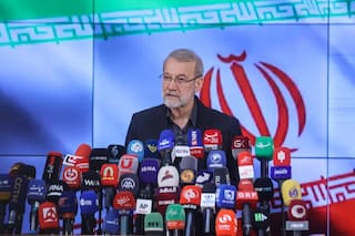 Un halcón se pone al frente de los preparativos de Irán para una eventual guerra