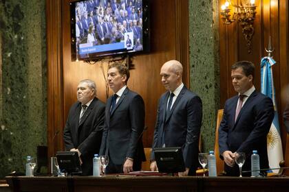 Larreta y Santilli, durante la jura en la Legislatura porteña