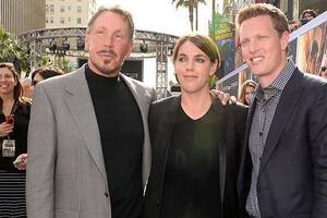 Larry Ellison (izq.) junto a su hija Megan y su hijo David.