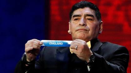 Diego Maradona participó del sorteo del Mundial 2018