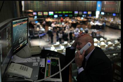 Tras la salida del cepo, suben las acciones argentinas que cotizan Wall Street en el premarket