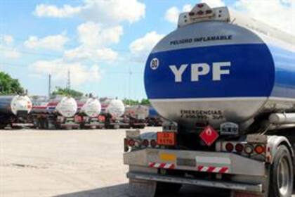 YPF, que el último viernes cerró con una caída del 10,58%, hoy baja otro 6,3% en el premarket.