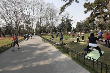 Las actividades recreativas y aeróbicas en la Plaza Arenales son una constante
