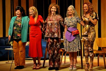 Las actrices se mostraron felices y satisfechas de volver a subir a escena de la mano de Muscari, y el público les agradeció con una ovación