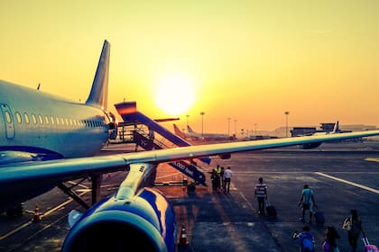 Las actualizaciones que realizan las aerolíneas liberan asientos y generan ofertas