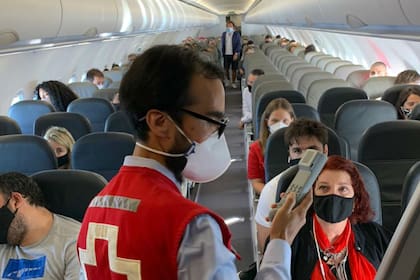 Las aerolíneas se preparan para atender la temporada alta de verano con protocolos de bioseguridad aprobados por los organismos nacionales e internacionales